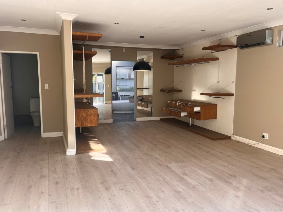 4 Bedroom Property for Sale in Waverley Gauteng
