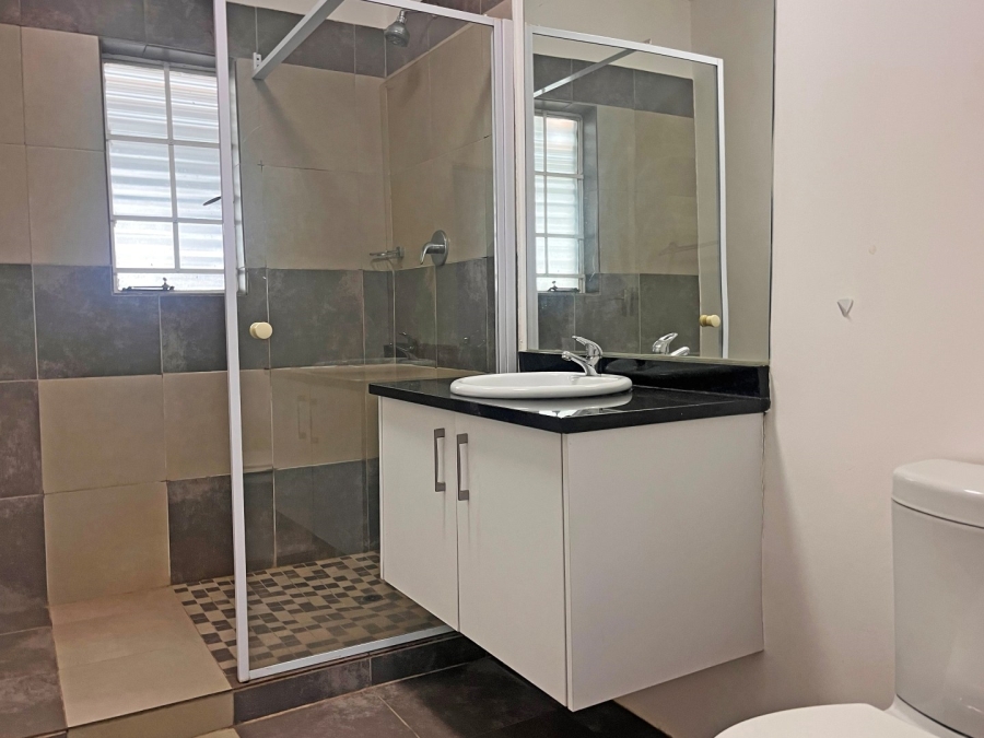 4 Bedroom Property for Sale in Waverley Gauteng