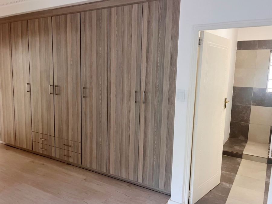 4 Bedroom Property for Sale in Waverley Gauteng