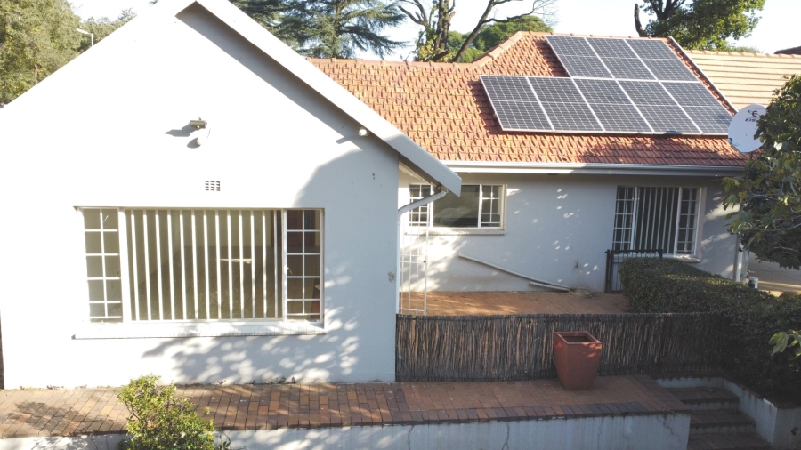 4 Bedroom Property for Sale in Waverley Gauteng