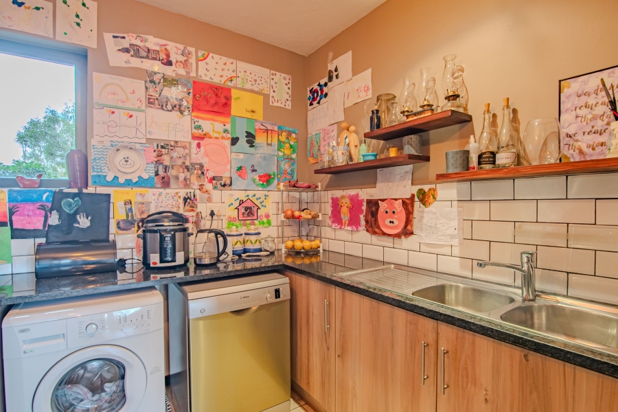 3 Bedroom Property for Sale in Lombardy Estate Gauteng