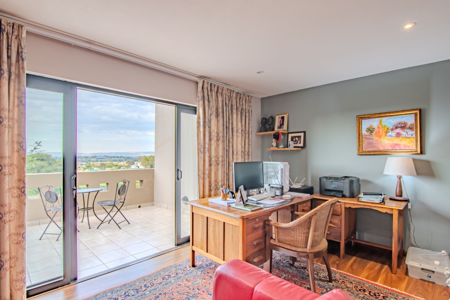 3 Bedroom Property for Sale in Lombardy Estate Gauteng