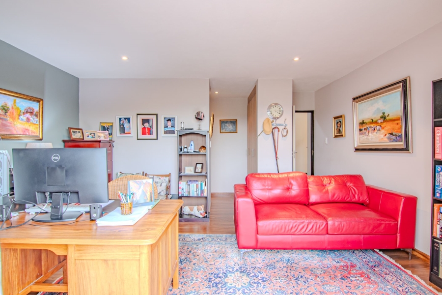 3 Bedroom Property for Sale in Lombardy Estate Gauteng