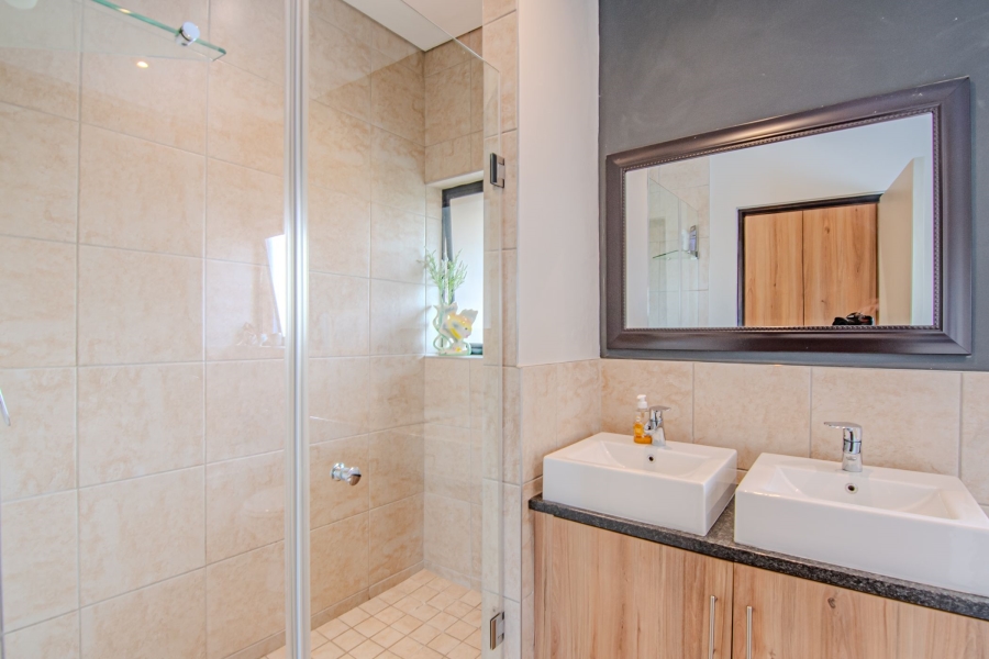 3 Bedroom Property for Sale in Lombardy Estate Gauteng