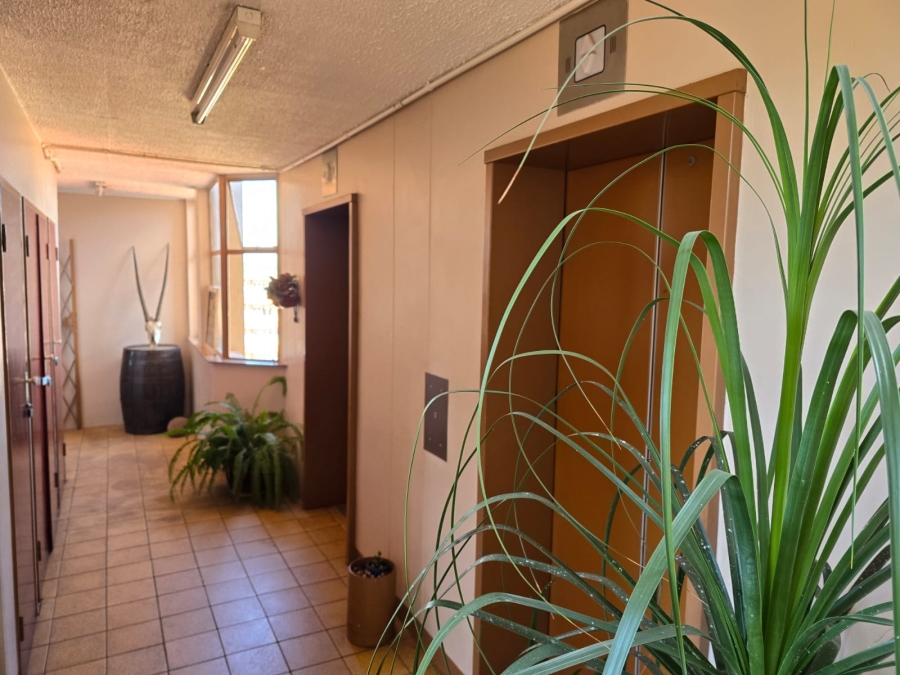1 Bedroom Property for Sale in Wonderboom South Gauteng