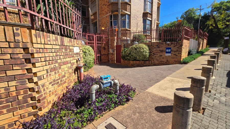 1 Bedroom Property for Sale in Wonderboom South Gauteng