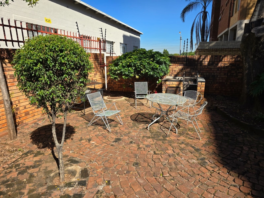 1 Bedroom Property for Sale in Wonderboom South Gauteng