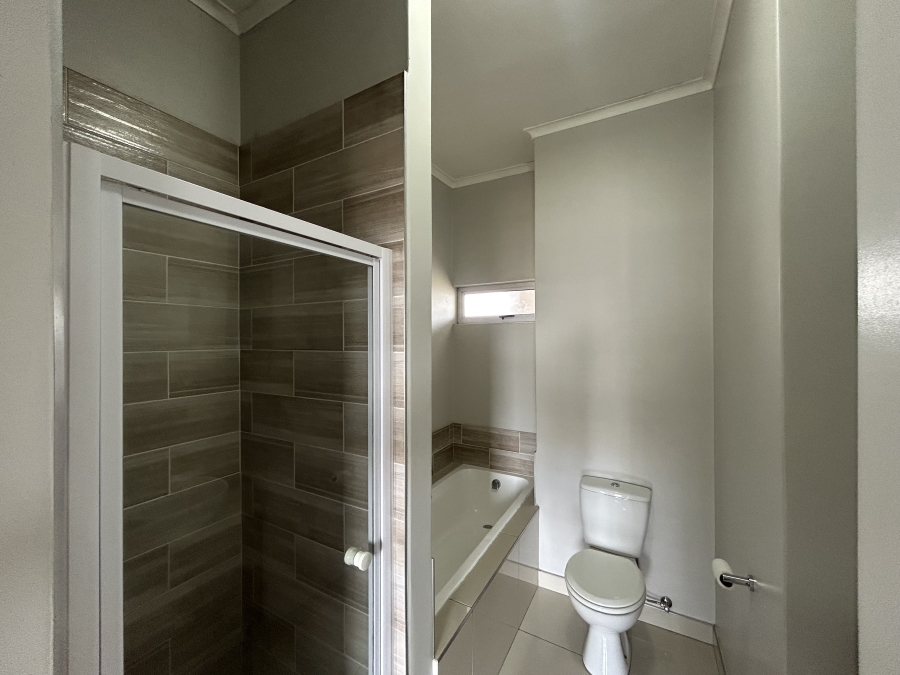 To Let 2 Bedroom Property for Rent in Blue Hills Gauteng