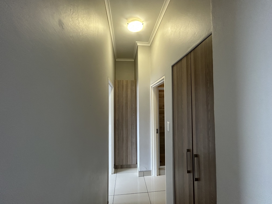 To Let 2 Bedroom Property for Rent in Blue Hills Gauteng