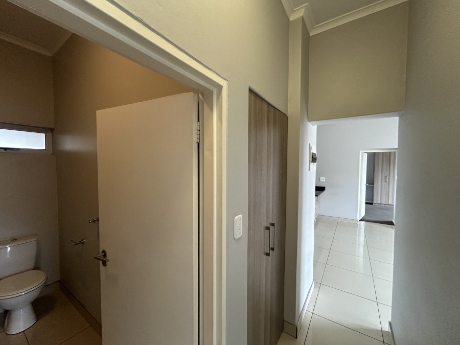 To Let 2 Bedroom Property for Rent in Blue Hills Gauteng