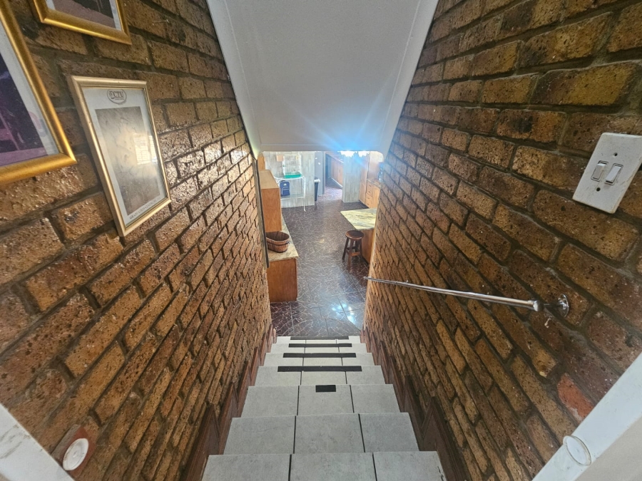 3 Bedroom Property for Sale in Greenhills Gauteng