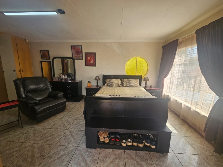 3 Bedroom Property for Sale in Greenhills Gauteng