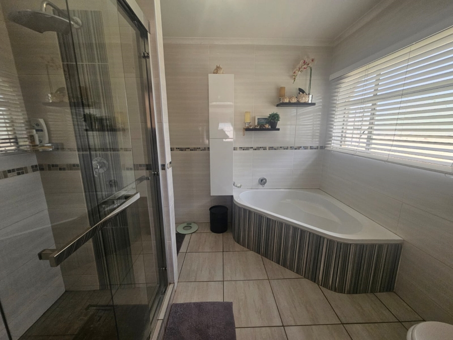 3 Bedroom Property for Sale in Greenhills Gauteng