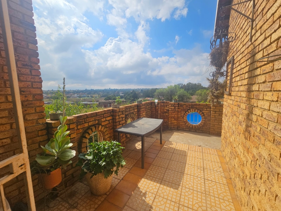 3 Bedroom Property for Sale in Greenhills Gauteng