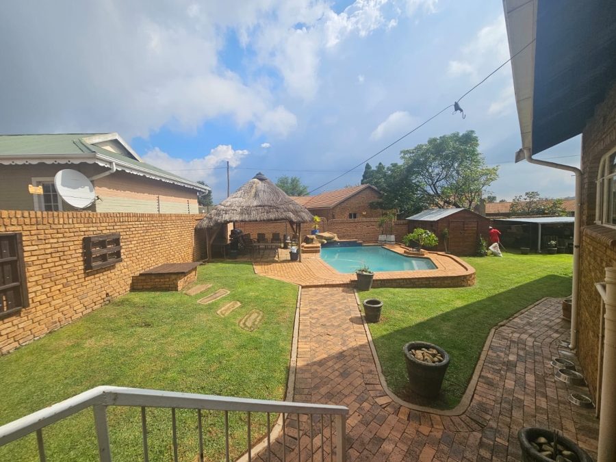 3 Bedroom Property for Sale in Greenhills Gauteng