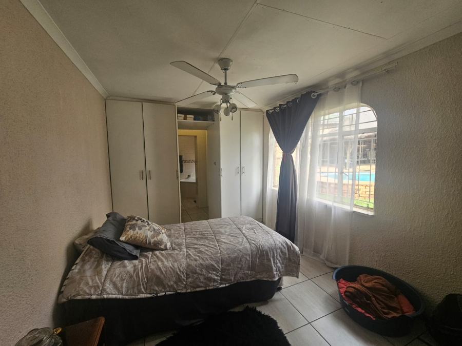 3 Bedroom Property for Sale in Greenhills Gauteng