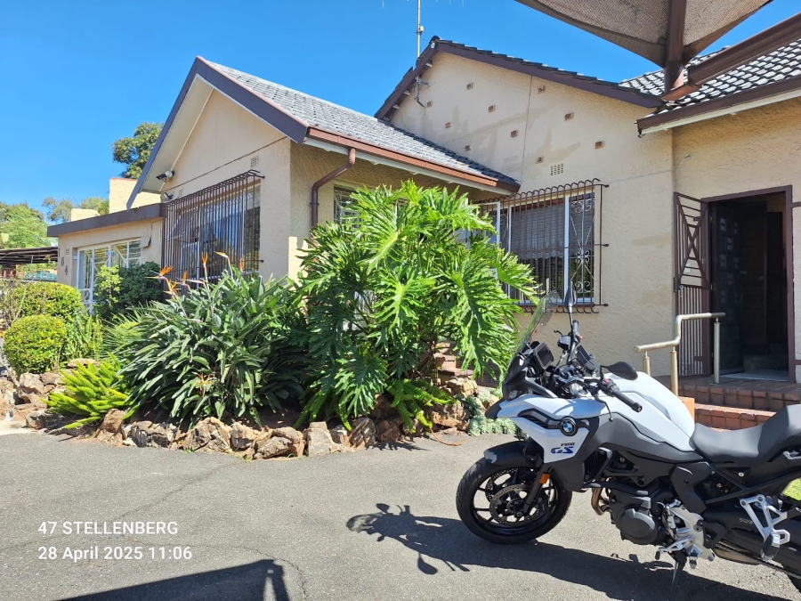 4 Bedroom Property for Sale in Lyndhurst Gauteng