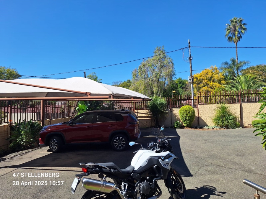 4 Bedroom Property for Sale in Lyndhurst Gauteng