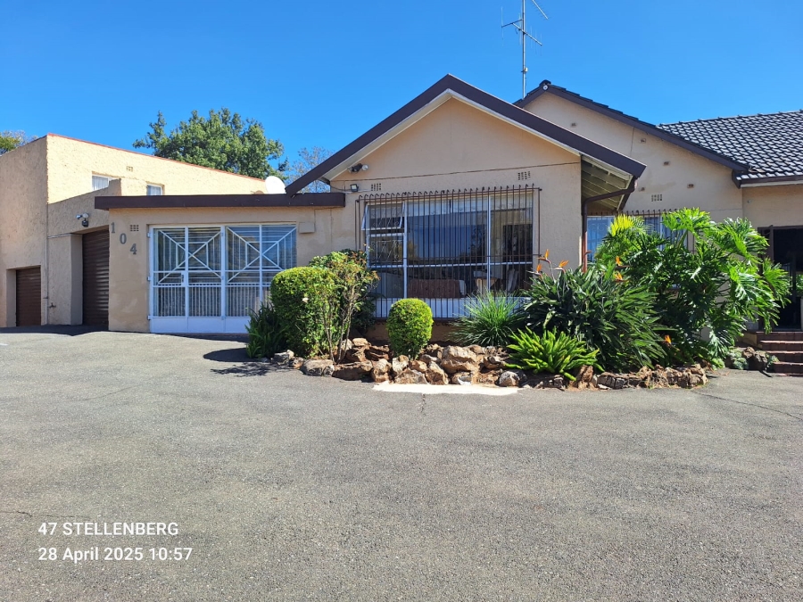 4 Bedroom Property for Sale in Lyndhurst Gauteng
