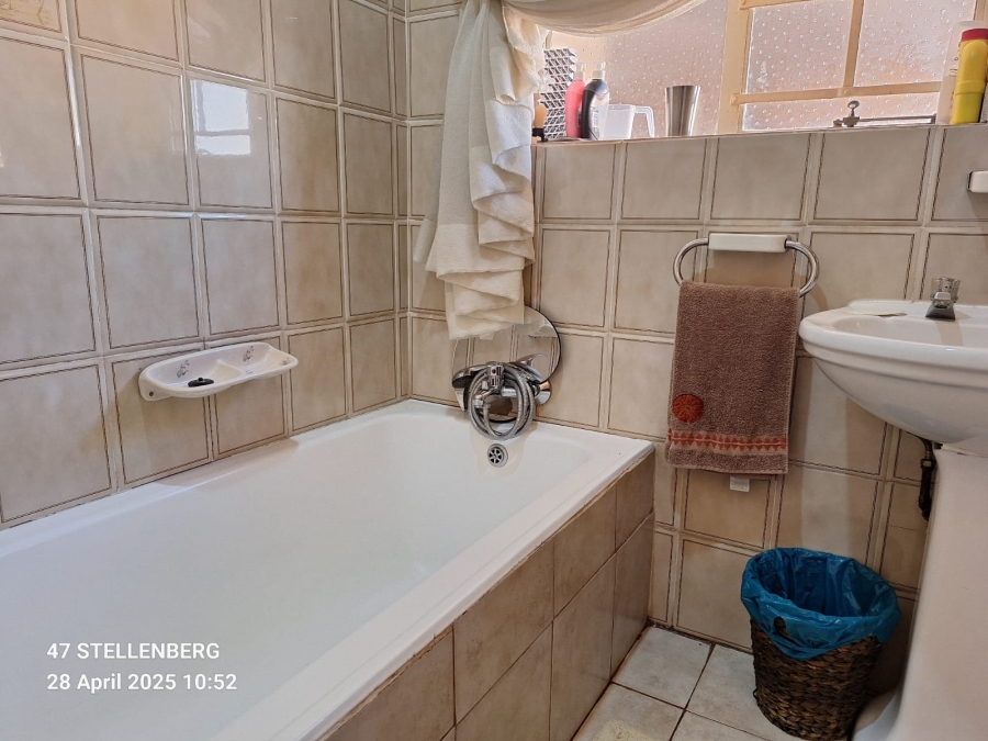 4 Bedroom Property for Sale in Lyndhurst Gauteng
