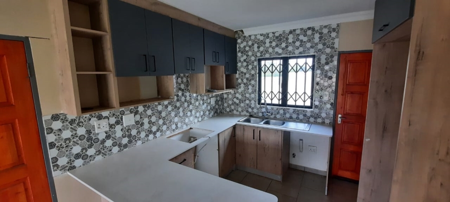2 Bedroom Property for Sale in Andeon Gauteng