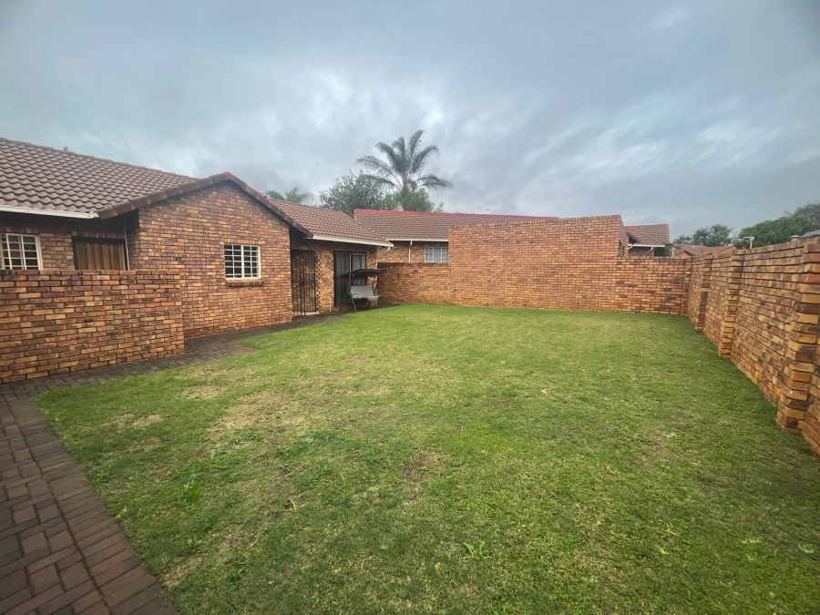 3 Bedroom Property for Sale in Eldoraigne Gauteng