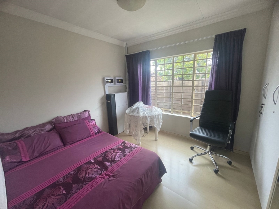 3 Bedroom Property for Sale in Eldoraigne Gauteng