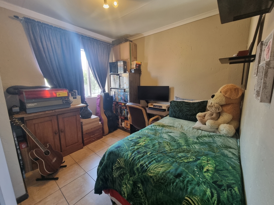 2 Bedroom Property for Sale in Greenstone Hill Gauteng
