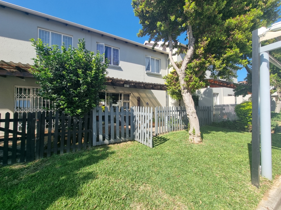 2 Bedroom Property for Sale in Greenstone Hill Gauteng