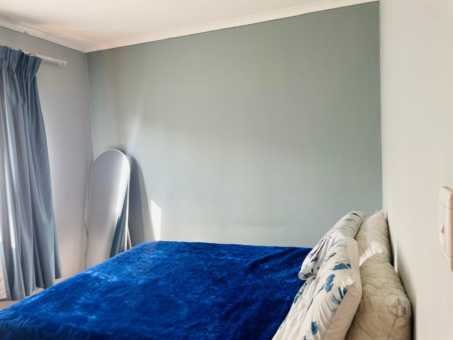2 Bedroom Property for Sale in Blue Hills Gauteng