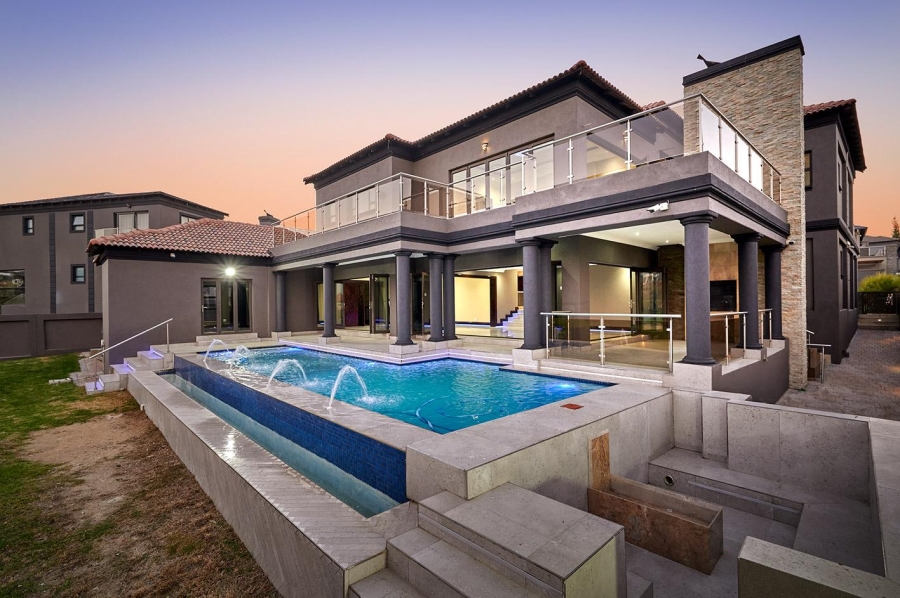 6 Bedroom Property for Sale in Blue Valley Golf Estate Gauteng