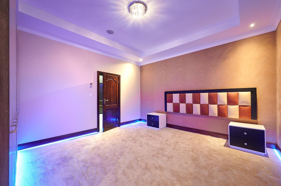 6 Bedroom Property for Sale in Blue Valley Golf Estate Gauteng