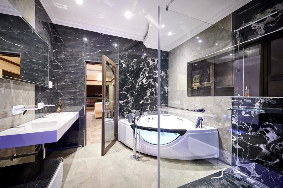 6 Bedroom Property for Sale in Blue Valley Golf Estate Gauteng