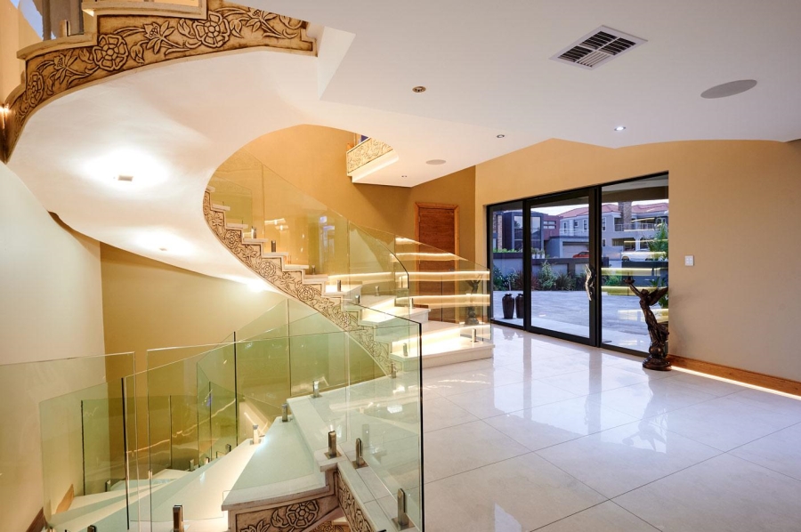 7 Bedroom Property for Sale in Blue Valley Golf Estate Gauteng