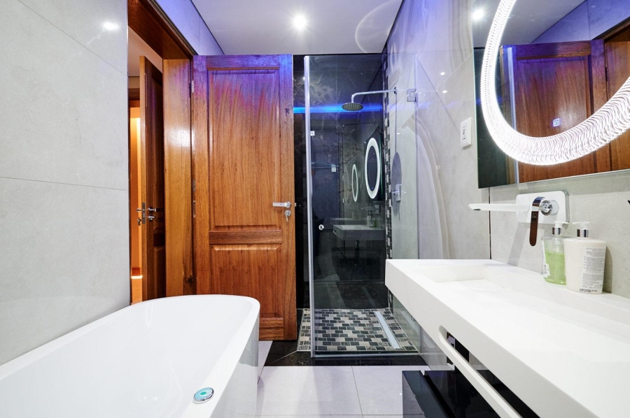 7 Bedroom Property for Sale in Blue Valley Golf Estate Gauteng