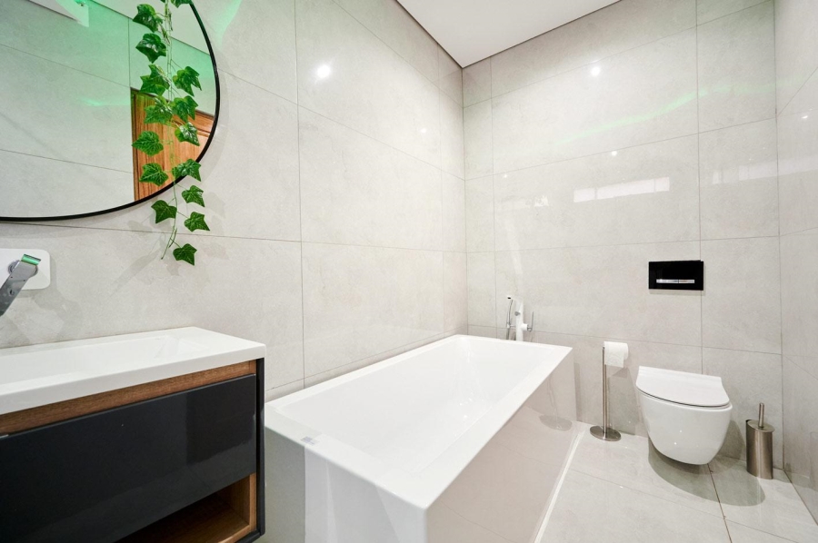 7 Bedroom Property for Sale in Blue Valley Golf Estate Gauteng