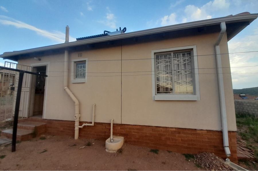 To Let 2 Bedroom Property for Rent in Glenway Estate Gauteng