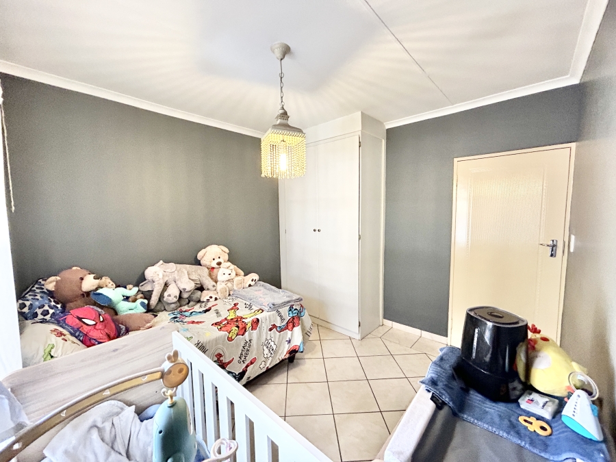 4 Bedroom Property for Sale in Thatchfield Glen Gauteng