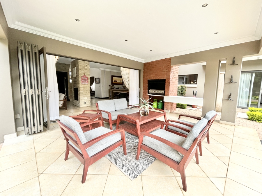 To Let 6 Bedroom Property for Rent in Midstream Estate Gauteng