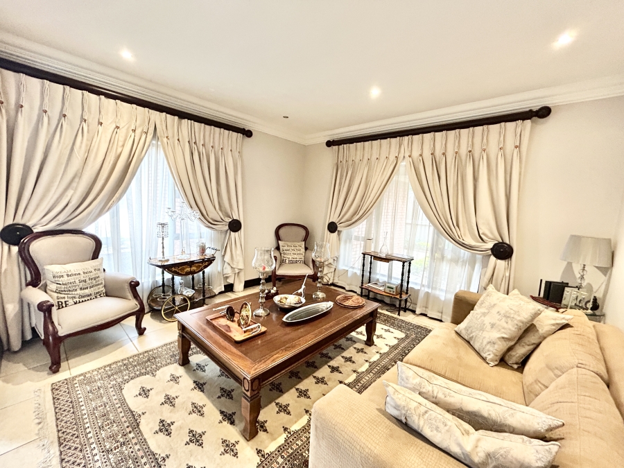 To Let 6 Bedroom Property for Rent in Midstream Estate Gauteng