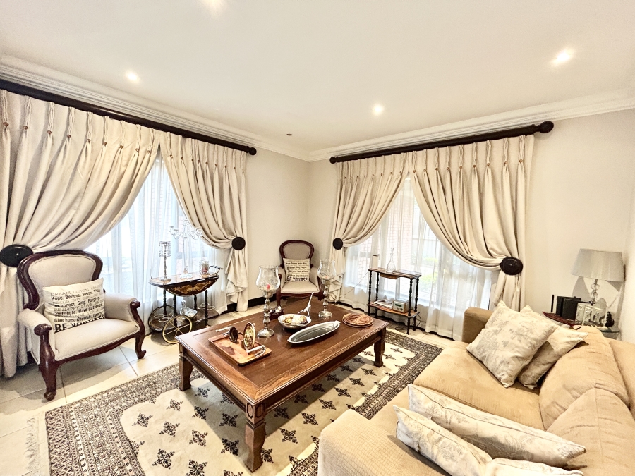 To Let 6 Bedroom Property for Rent in Midstream Estate Gauteng