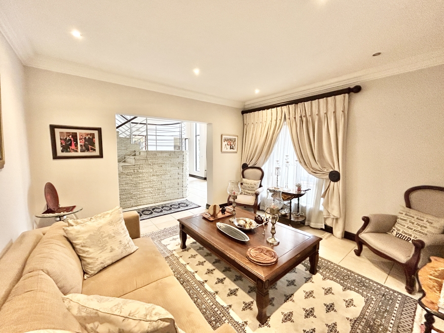 To Let 6 Bedroom Property for Rent in Midstream Estate Gauteng