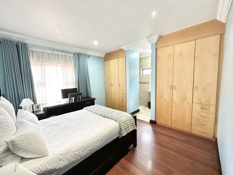To Let 6 Bedroom Property for Rent in Midstream Estate Gauteng