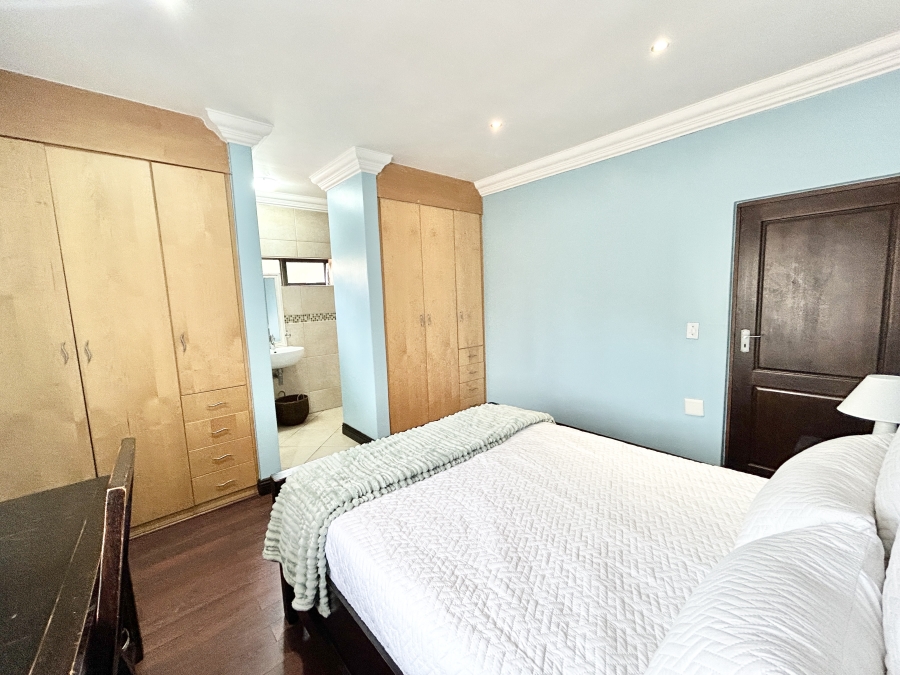 To Let 6 Bedroom Property for Rent in Midstream Estate Gauteng