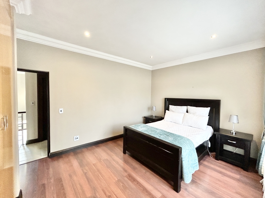 To Let 6 Bedroom Property for Rent in Midstream Estate Gauteng