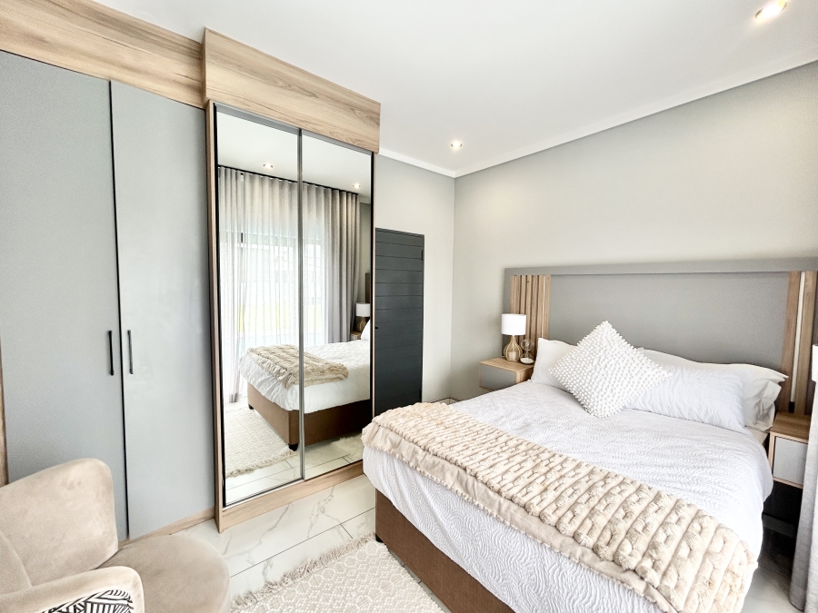 To Let 5 Bedroom Property for Rent in Midstream Heights Gauteng