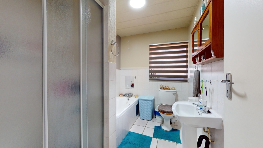 1 Bedroom Property for Sale in Witfield Gauteng