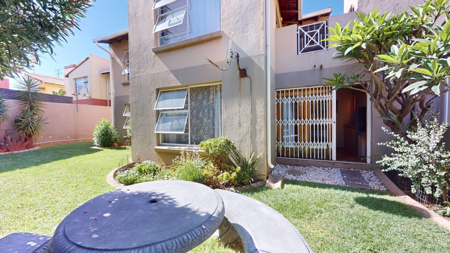 1 Bedroom Property for Sale in Witfield Gauteng