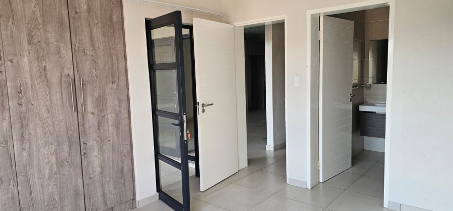 To Let 3 Bedroom Property for Rent in Bartlett Gauteng