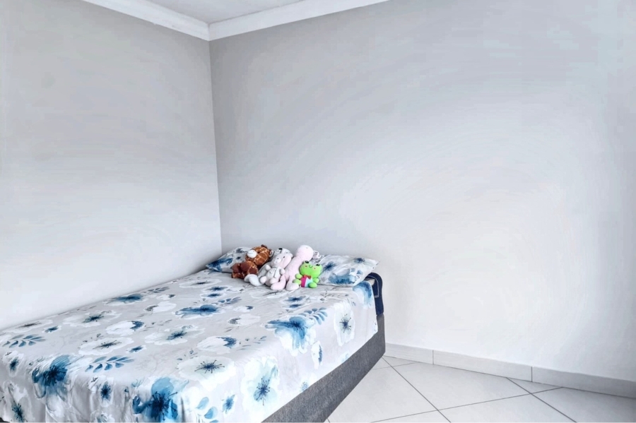 5 Bedroom Property for Sale in Thatchfield Hills Gauteng